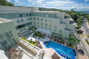 Отель eSuites Spa Lagoa Santa  Лагоа-Санта